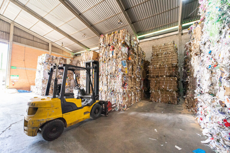 Economia Circular: O Papel da Reciclagem de Resíduos na Serra Gaúcha